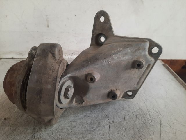 bontott AUDI A6 C5 Motor Tartó Bak (Pozíciófüggetlen)