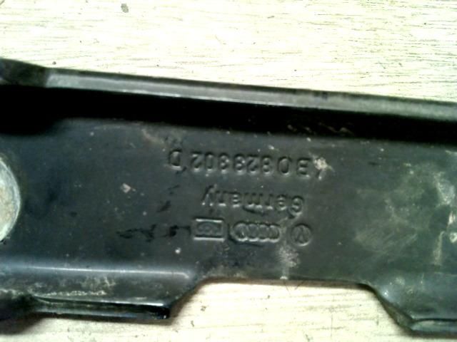 bontott AUDI A6 C5 Motorháztető Jobb Zsanér