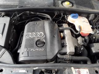 bontott AUDI A6 C5 Motorháztető Szigetelés