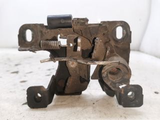 bontott AUDI A6 C5 Motorháztető Zárszerkezet