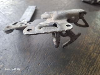 bontott AUDI A6 C5 Motorháztető Zárszerkezet