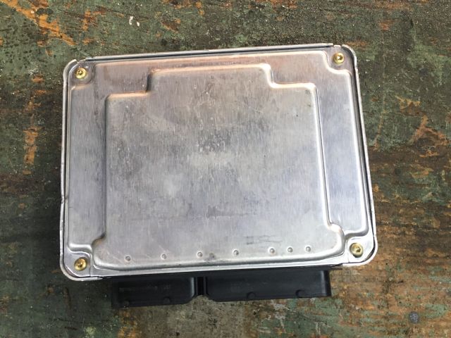 bontott AUDI A6 C5 Motorvezérlő