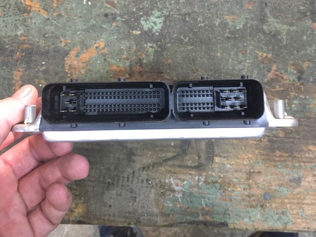 bontott AUDI A6 C5 Motorvezérlő