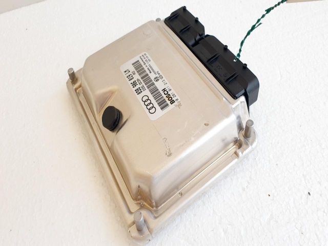 bontott AUDI A6 C5 Motorvezérlő