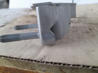 bontott AUDI A6 C5 Műszerfal Tartó Vas