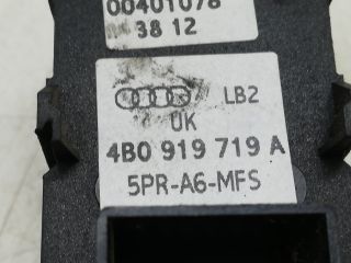 bontott AUDI A6 C5 Rádió / CD Kapcsoló
