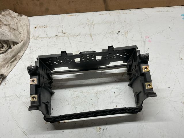 bontott AUDI A6 C5 Rádió / CD Keret