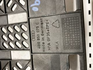 bontott AUDI A6 C5 Rádió / CD Keret