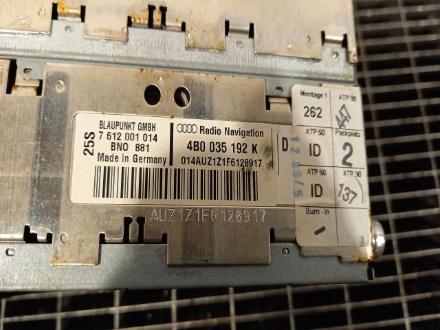 bontott AUDI A6 C5 Rádió / CD