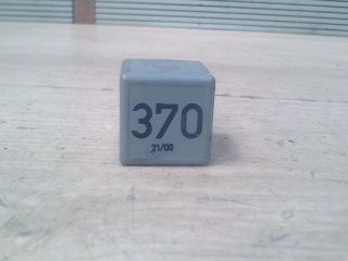 bontott AUDI A6 C5 Relé