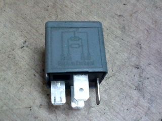 bontott AUDI A6 C5 Relé