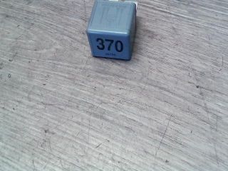 bontott AUDI A6 C5 Relé