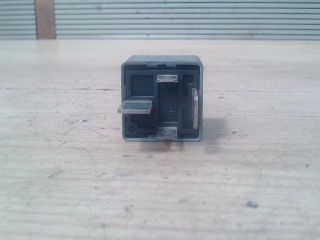 bontott AUDI A6 C5 Relé