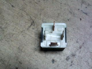 bontott AUDI A6 C5 Relé