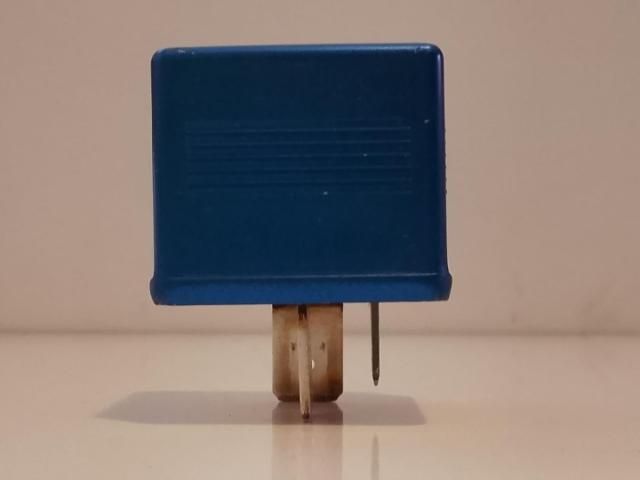 bontott AUDI A6 C5 Relé