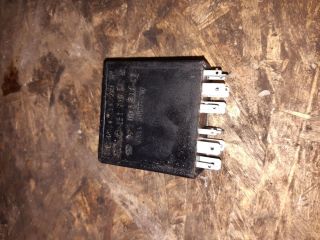 bontott AUDI A6 C5 Relé