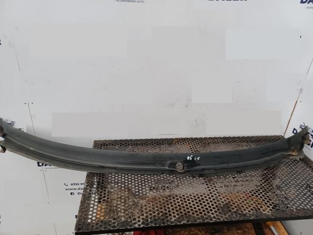 bontott AUDI A6 C5 Szélvédő Takaró