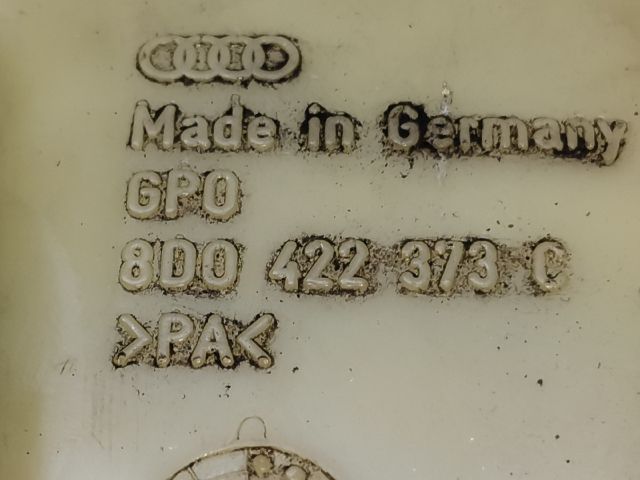 bontott AUDI A6 C5 Szervóolaj Tartály