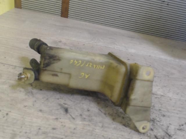 bontott AUDI A6 C5 Szervóolaj Tartály