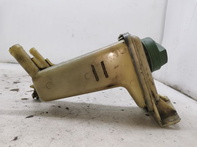 bontott AUDI A6 C5 Szervóolaj Tartály