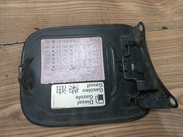 bontott AUDI A6 C5 Tankajtó