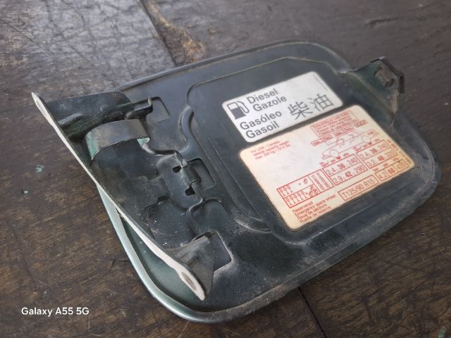 bontott AUDI A6 C5 Tankajtó