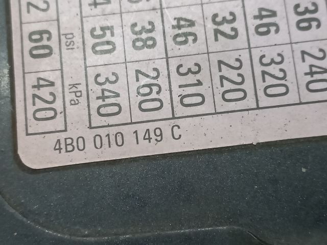 bontott AUDI A6 C5 Tankajtó