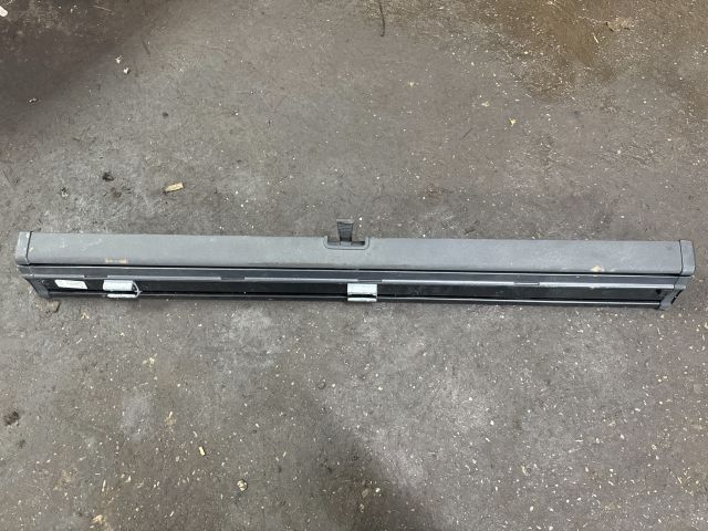 bontott AUDI A6 C5 Térelválasztó