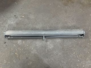 bontott AUDI A6 C5 Térelválasztó