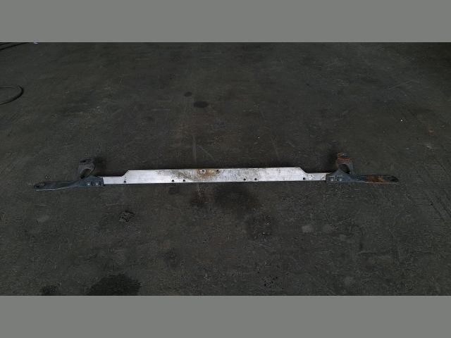 bontott AUDI A6 C5 Toronymerevítő