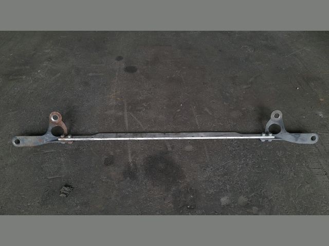 bontott AUDI A6 C5 Toronymerevítő