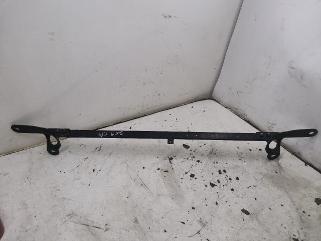 bontott AUDI A6 C5 Toronymerevítő