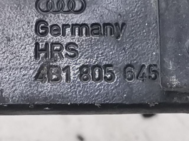 bontott AUDI A6 C5 Toronymerevítő