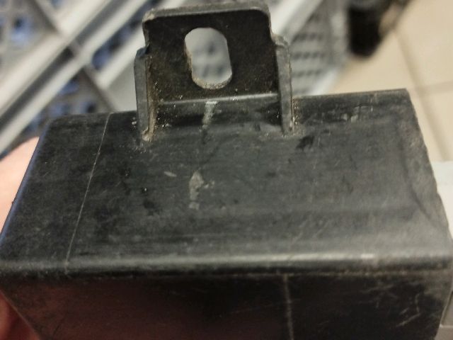 bontott AUDI A6 C5 Tükör Állító Elektronika