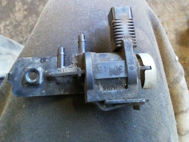 bontott AUDI A6 C5 Vákum Szelep