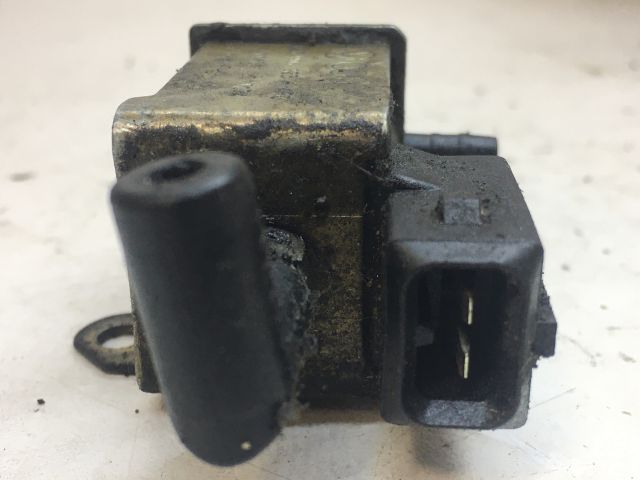 bontott AUDI A6 C5 Vákum Szelep