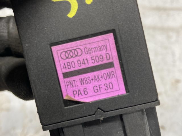 bontott AUDI A6 C5 Vészvillogó Kapcsoló