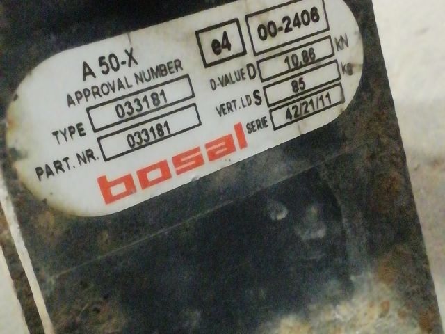 bontott AUDI A6 C5 Vonóhorog