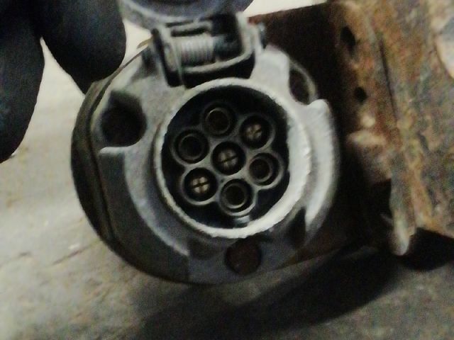 bontott AUDI A6 C5 Vonóhorog