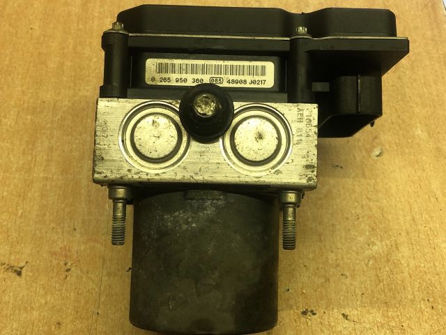 bontott AUDI A6 C6 ABS Kocka