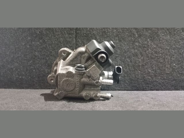 bontott AUDI A6 C6 Adagoló