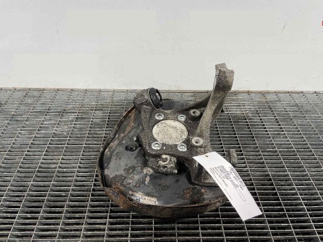 bontott AUDI A6 C6 Bal hátsó Csonkállvány