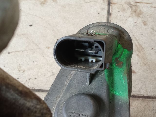 bontott AUDI A6 C6 Bal hátsó Féknyereg Munkahengerrel