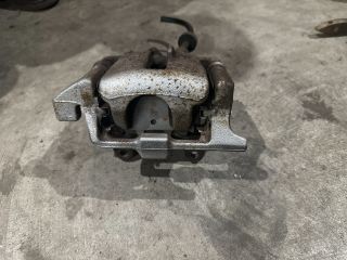 bontott AUDI A6 C6 Bal hátsó Féknyereg Munkahengerrel