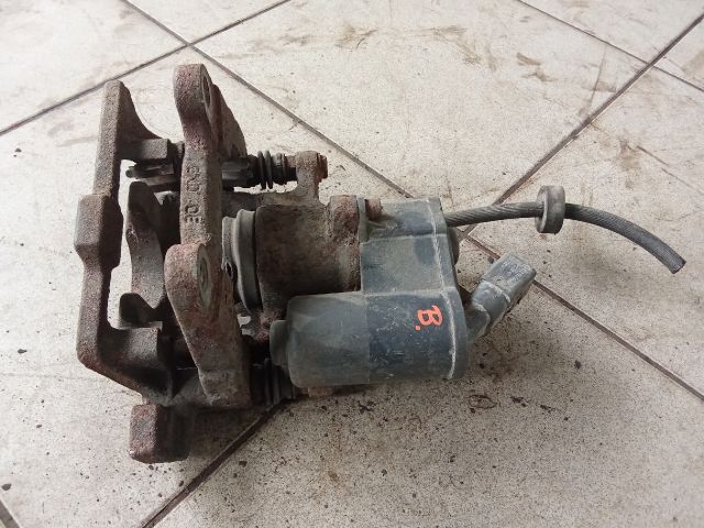 bontott AUDI A6 C6 Bal hátsó Féknyereg Munkahengerrel