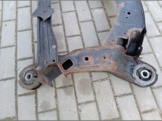 bontott AUDI A6 C6 Első Bölcső