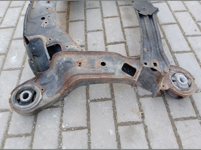 bontott AUDI A6 C6 Első Bölcső