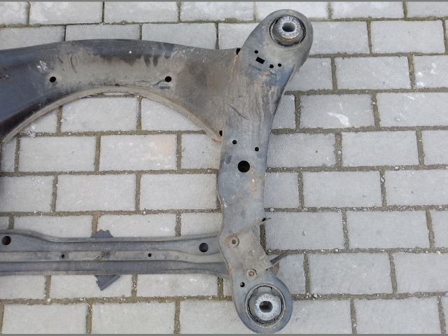 bontott AUDI A6 C6 Első Bölcső