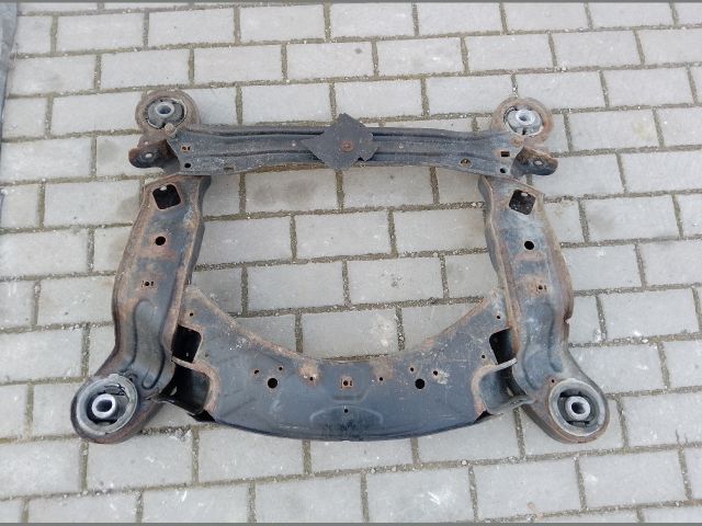 bontott AUDI A6 C6 Első Bölcső