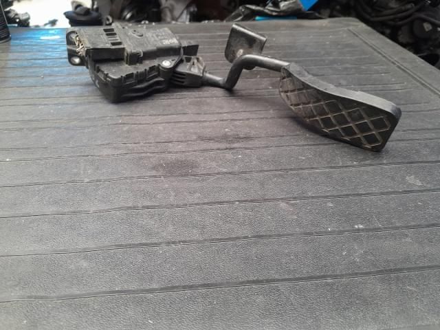 bontott AUDI A6 C6 Gázpedál (Elektromos)